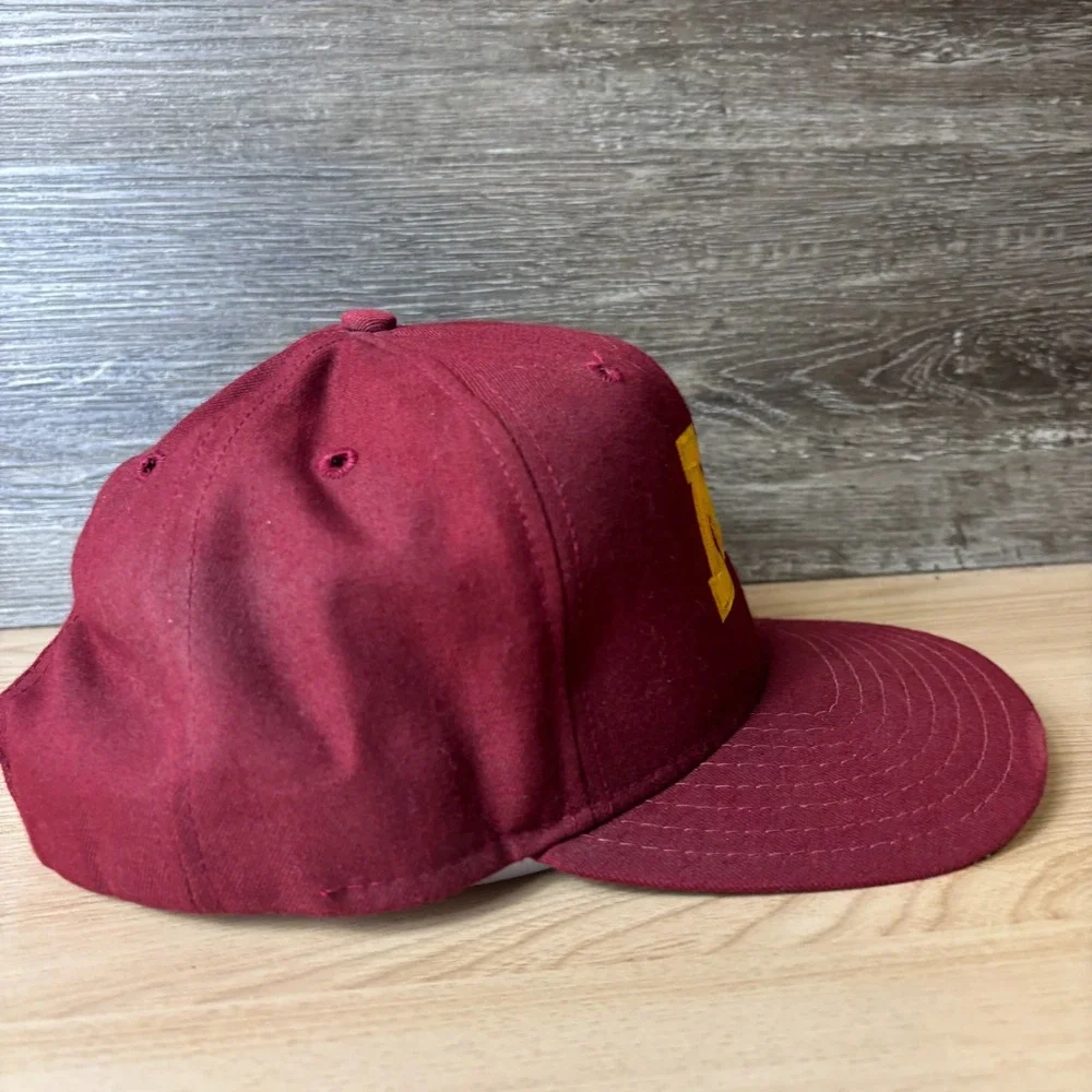 Vintage Minnesota Golden Gophers Hat Cap Snap Back Maroon Gold New Era 90s